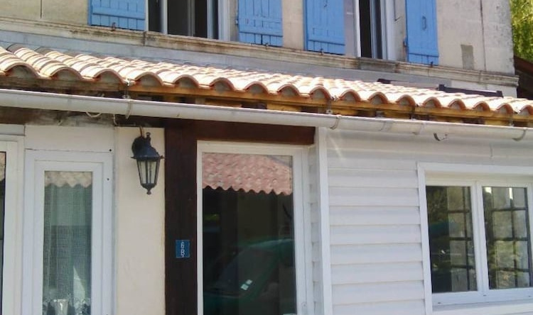 House With 3 Bedrooms in Mortagne-sur-gironde, With Enclosed Garden -, Mortagne-sur-Gironde — photo 1
