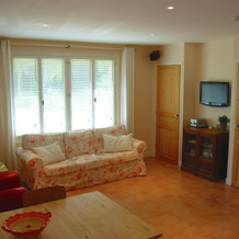 Lovely Country Cottage in Valreas with Swimming Pool, 瓦尔雷亚 — 照片 2