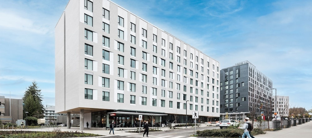 Gage Suites At Ubc, Дип-Ков — фото 1