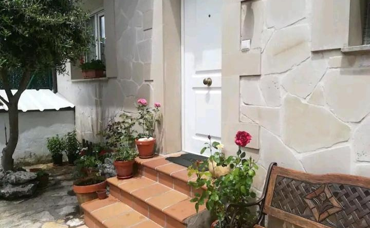 Vivienda adosada , con merendero en Carcedo, Carcedo de Burgos — photo 1