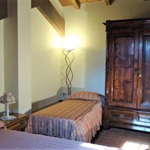 Antico Borgo dell'Anconella - rustico appartamento ideale per 2 o 3 persone, Loiano — photo 5