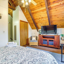 Family Friendly: Streamside Retreat in The Hideout, Hamlin — photo 4