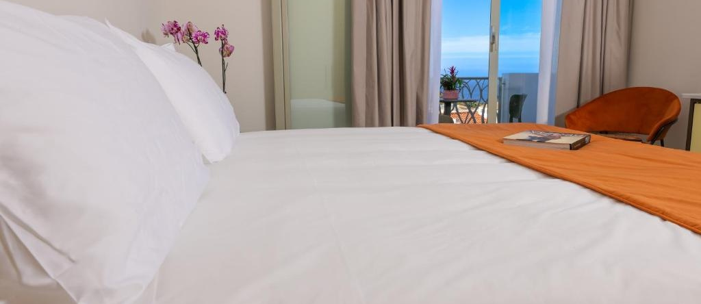 Hôtel Maria Die, Calvi — photo 1