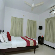 Hotel Penrallt Homestay by OYO Rooms, Sendurai — photo 4