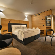 Grand Hotel Hradec, 斯涅日卡山麓佩茨 — 照片 5