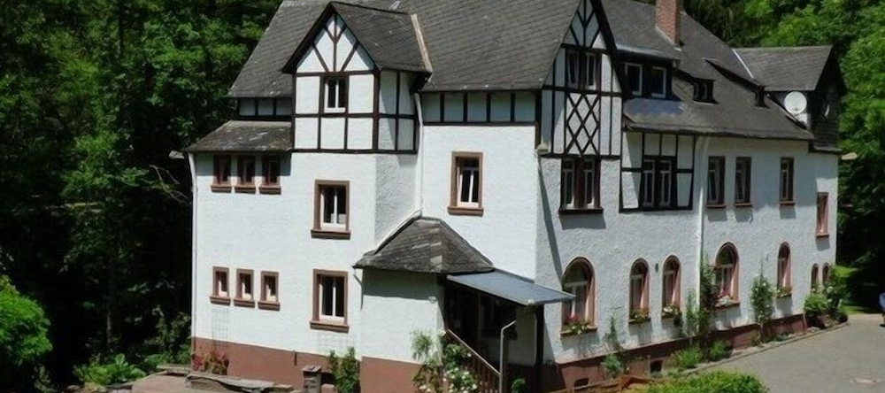 Wald Villa Üssbach, 阿尔夫 — 照片 1
