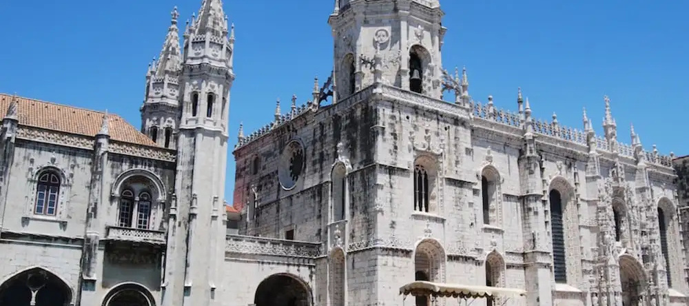 2 Bedroom Apartment Sol de Linda-a-Velha, Linda A Velha — photo 1
