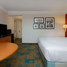 La Quinta Inn & Suites by Wyndham Lakeland West, 莱克兰 — 照片 3