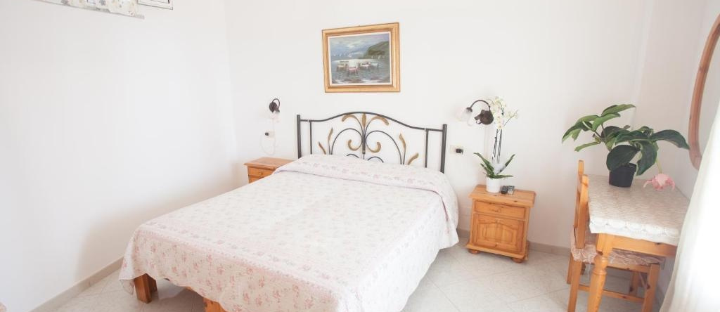 Hotel Casa Giuseppina, Serrara Fontana — photo 1