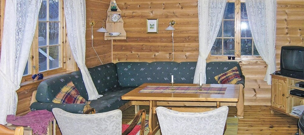 Stunning Home In Skei I Jølster With 4 Bedrooms, Йёльстер — фото 1