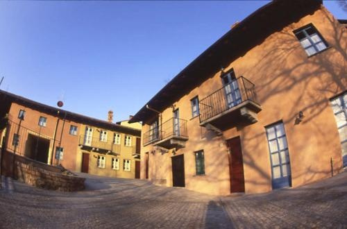Albergo Ristorante Garibaldi, Чистерна-д'Асти — фото 1
