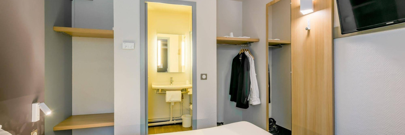 B&B Hotel Corbeil-Essonnes, Корбей-Эссон — фото 1