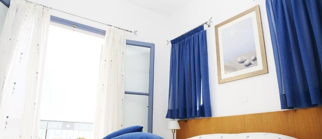 Fistikies Holiday Apartments, 埃伊纳 — 照片 1