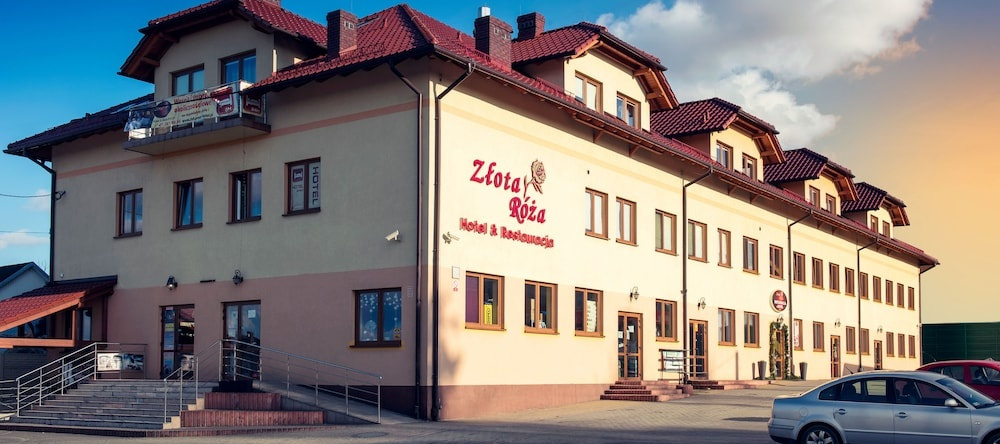 Złota Róża, 马尔钦科维采 — 照片 1