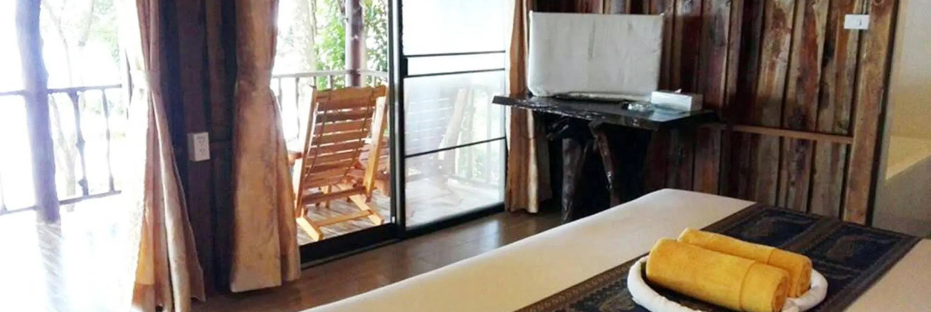 Koh Jum Resort, Хуай-Нам-Кхао — фото 1