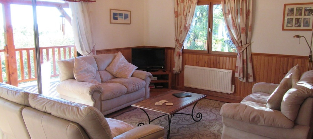 Secluded holiday home with dishwasher, close to Sarlat, Souillac — photo 1