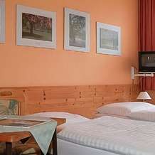 FOTOart Hotel Klaffke, 新施特雷利茨 — 照片 2