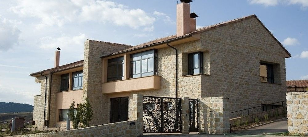 Hotel El Portón de la Sierra, 奥雷亚 — 照片 1
