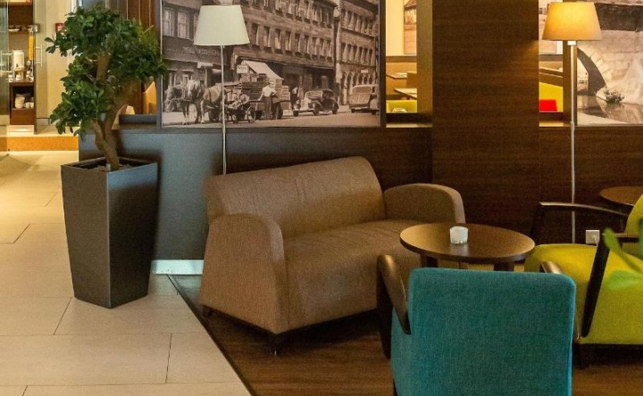hotel bomonti Nürnberg West, 上阿斯巴赫 — 照片 1