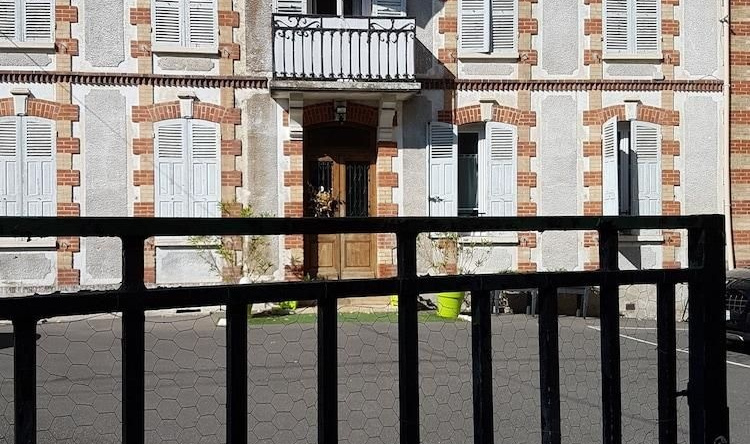Maison de Vacances GueSt MoaM, 桑斯 — 照片 1