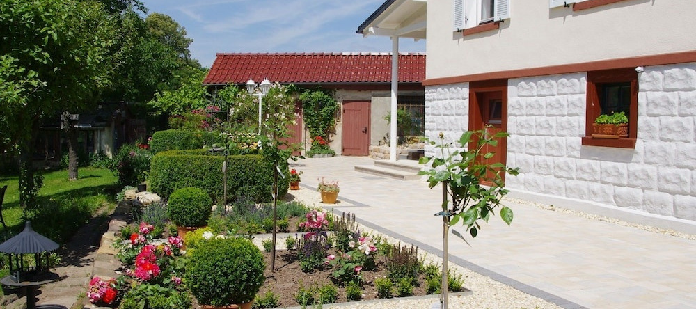 Apartment in Mülsen With Balcony, Heating, Garden Furniture, 米尔森 — 照片 1