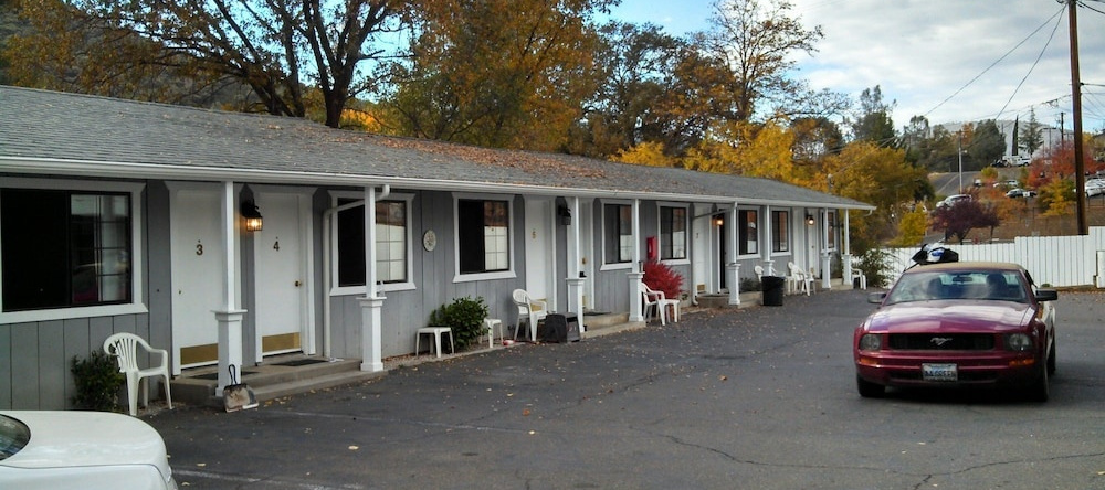 Mother Lode Lodge, 马里波萨 — 照片 1