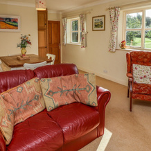 Hill Top Cottage, Leadenham — photo 3