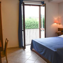 Tenuta Larenzania, Dogliani — photo 3