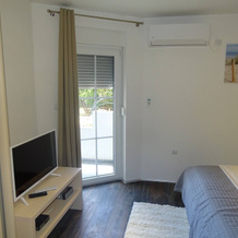 Holiday House Viktoria With Pool For 14 People, 亚塞尼采 — 照片 2