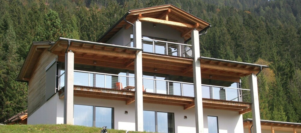 Lavish Villa on an Exclusive Mountain in Weissensee With Sauna, 魏森塞 — 照片 1