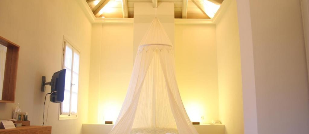 Xenon Estate, Спеце — фото 1