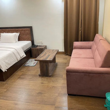 Hotel DEv Inn, 贝古萨赖 — 照片 4