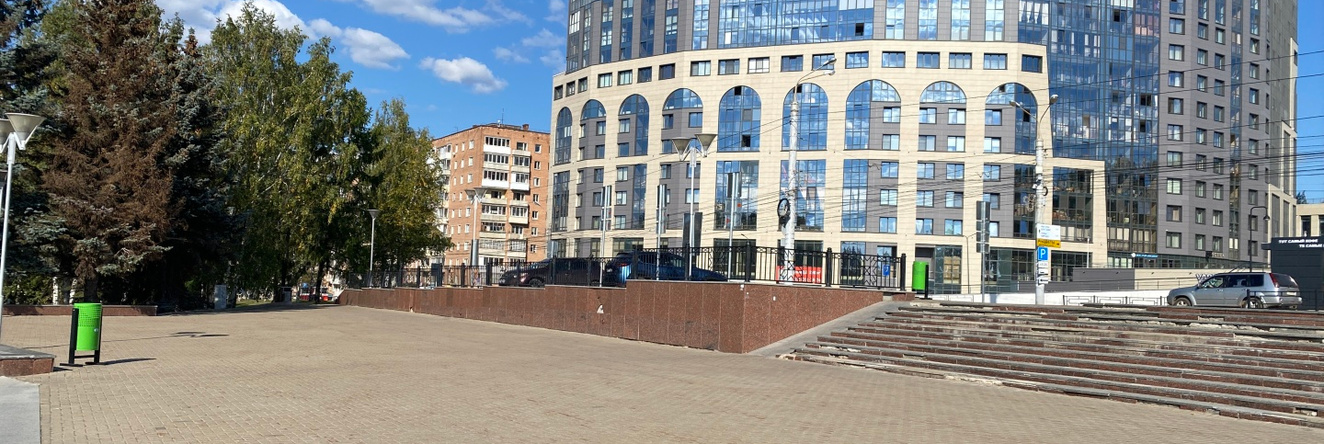 Tot Samy Zhk Kolizey Na Naberezhnoy M Gorykogo 150 Flat, Izhevsk — photo 1