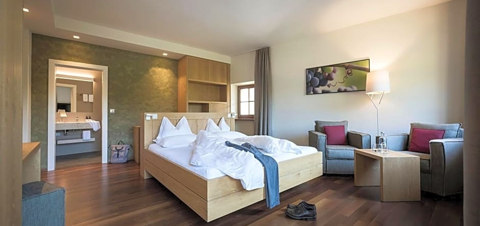 Hotel Weingut Stroblhof, Appiano Sulla Strada del Vino — photo 1
