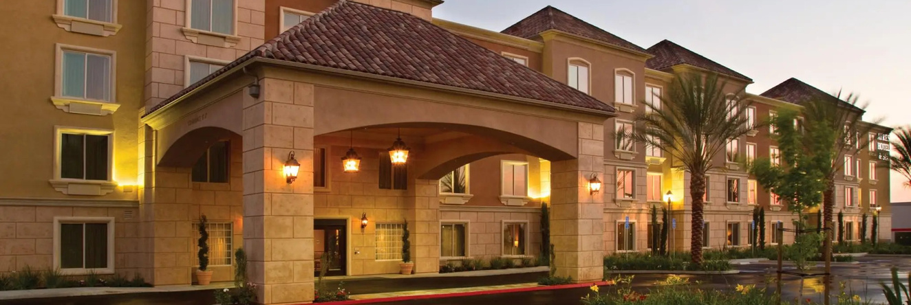 Ayres Hotel & Spa Moreno Valley, Moreno Valley — photo 1