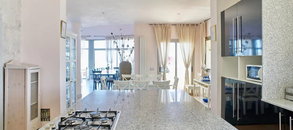 Villa with 8 Bedrooms in Olivella, with Private Pool And Wifi - 10 Km From the Beach, 奥利韦拉 — 照片 1
