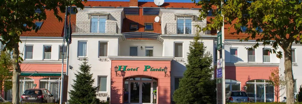 Platan Hotel, Дебрецен — фото 1