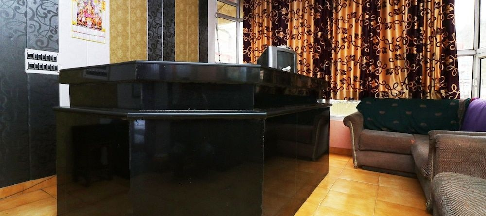 Oyo 44250 New Hotel Shivlok, Чамоли — фото 1