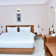 Navaratna Inn A Luxury Hotel, Thalassery — photo 5