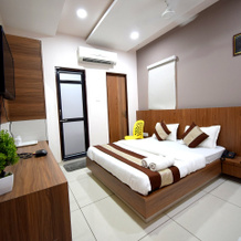 Embassy Hotel, 卡洛尔 — 照片 4