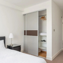 Modern Bedford Blues Apartment, Bedford — photo 4