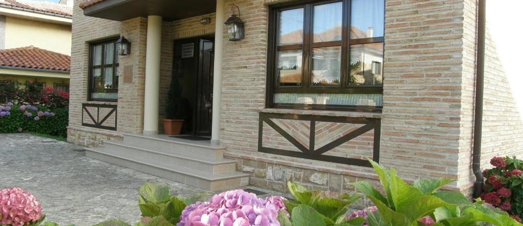 Apartamentos la Marina, 里瓦德塞利亚 — 照片 1