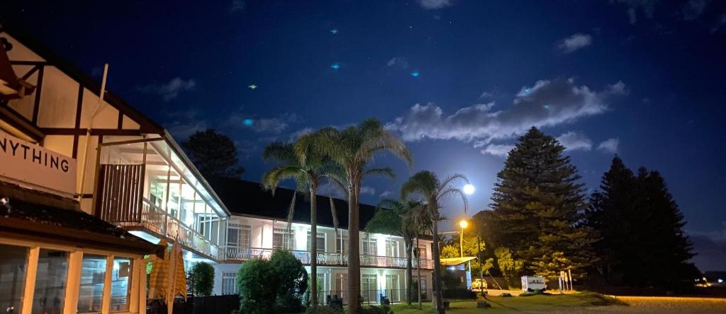The Clan Terrigal, Wamberal — photo 1