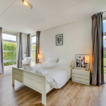 Lovely Holiday Home in Zeewolde With a Swimming Pool, 希尔登 — 照片 3