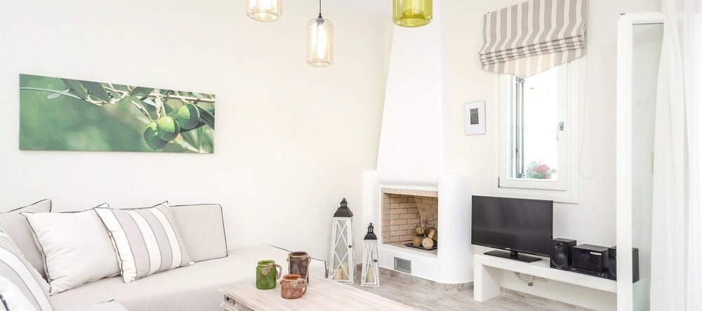 Villa With 2 Bedrooms in Naxos, With Wonderful sea View, Enclosed Gard, Plaka — photo 1