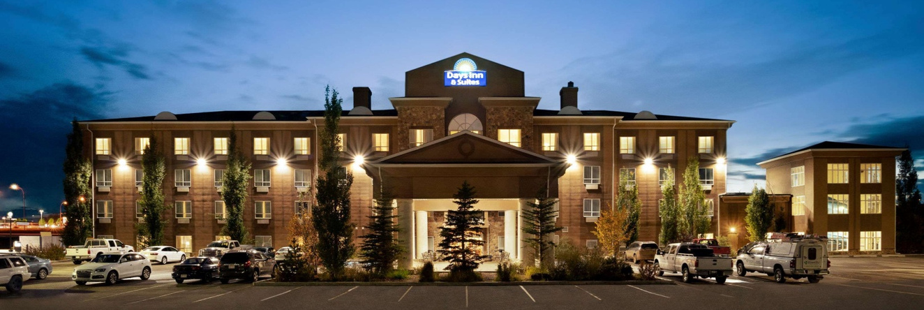 Days Inn & Suites By Wyndham Strathmore, Стратмор — фото 1