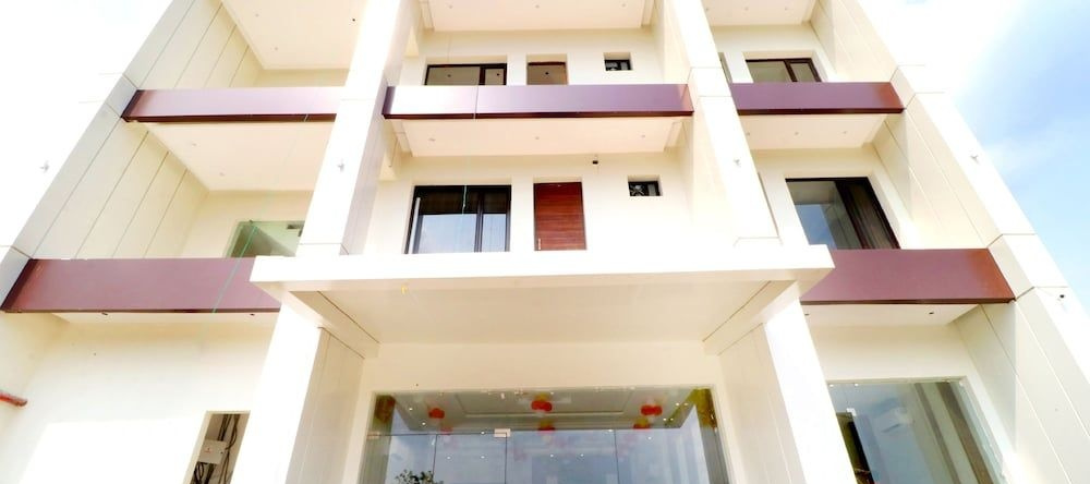 Oyo 43132 Hotel Dreamland, 卡尔卡 — 照片 1