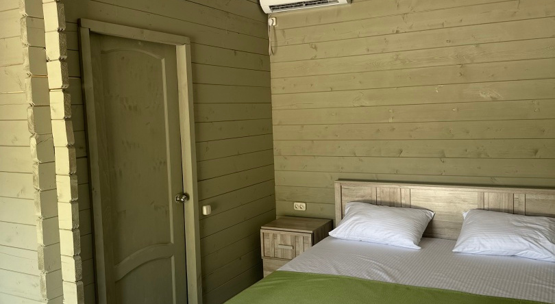 #12 Hotel, Tskuara — photo 1
