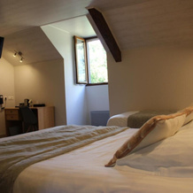 Logis Hôtel la Méridienne, 昂格拉尔-德圣弗卢尔 — 照片 4