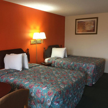 Economy Inn, St. James — photo 4